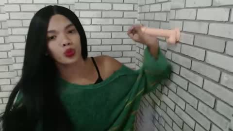 Guinevere3 online show from 01/05/26, 06:00