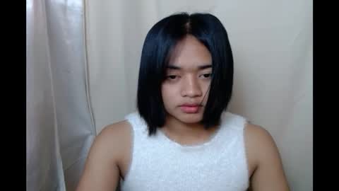 Snapshot of hoelyhanabi chatting on 11/18/25, 05:01 KIESH online show from 11/18/25, 05:01