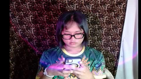 Snapshot of hoelyhanabi chatting on 01/06/26, 04:16 KIESH online show from 01/06/26, 04:16