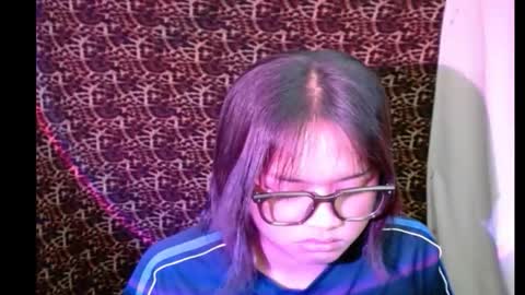 Snapshot of hoelyhanabi chatting on 01/15/26, 05:56 KIESH online show from 01/15/26, 05:56