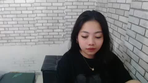 Snapshot of hoelylesly chatting on 02/07/26, 03:43 Lesley3 online show from 02/07/26, 03:43