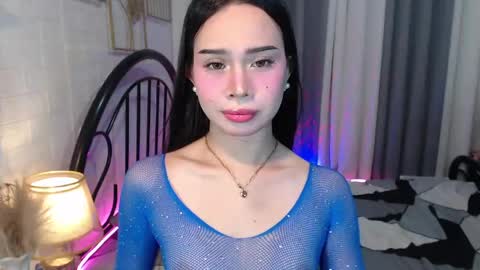 hoelymolly online show from 05/18/26, 05:19