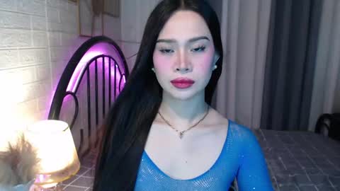Snapshot of hoelymolly chatting on 07/07/26, 07:18 hoelymolly online show from 07/07/26, 07:18