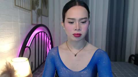 Snapshot of hoelymolly chatting on 07/11/26, 09:38 hoelymolly online show from 07/11/26, 09:38