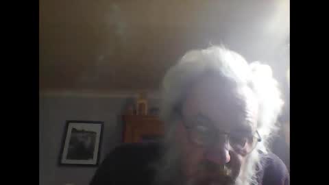 Snapshot of hogrider72 chatting on 01/06/26, 01:15 hogrider72 online show from 01/06/26, 01:15