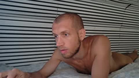 hola_homo online show from 04/27/26, 06:28