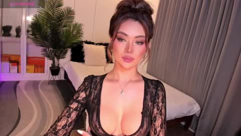 Ms. Laura online show from 03/08/25, 05:54