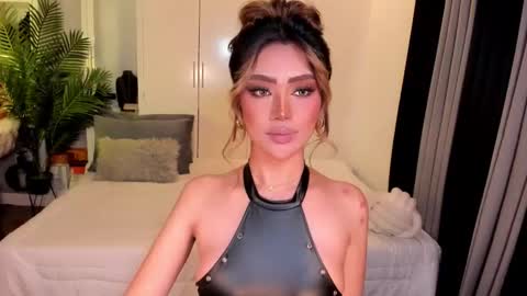 Ms. Laura online show from 10/30/25, 02:24