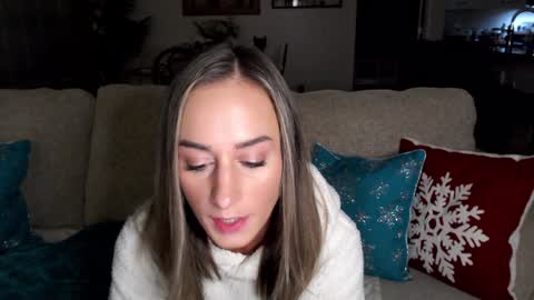 Holi Hurricane online show from 12/09/24, 03:07