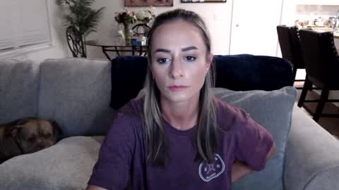 Holi Hurricane online show from 12/31/24, 04:38