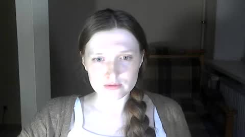 Snapshot of holistic_woman chatting on 06/20/26, 10:34 holistic_woman online show from 06/20/26, 10:34