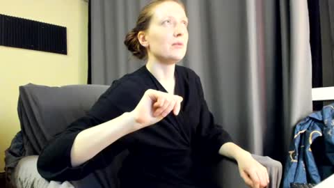 Snapshot of holistic_woman chatting on 07/15/26, 08:14 holistic_woman online show from 07/15/26, 08:14