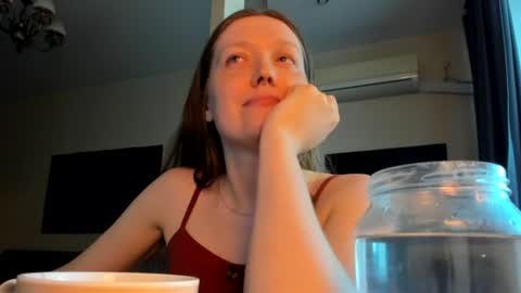 Snapshot of holistic_woman chatting on 07/17/26, 07:08 holistic_woman online show from 07/17/26, 07:08