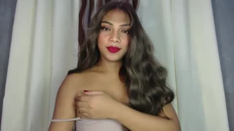 Snapshot of holliescarlet chatting on 12/07/24, 03:47 holliescarlet online show from 12/07/24, 03:47