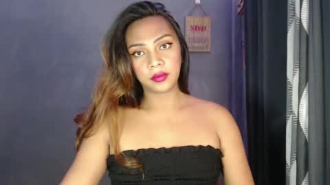 Snapshot of holliescarlet chatting on 12/16/24, 06:32 holliescarlet online show from 12/16/24, 06:32