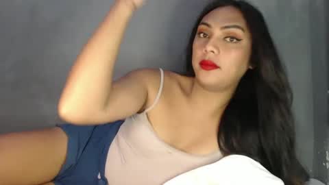 Snapshot of holliescarlet chatting on 03/12/25, 04:08 holliescarlet online show from 03/12/25, 04:08