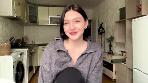 Snapshot of hollisguerrette chatting on 02/24/26, 05:27 Sofia online show from 02/24/26, 05:27