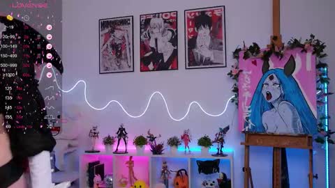 Snapshot of holliwould_ chatting on 09/30/25, 05:29 Holli online show from 09/30/25, 05:29