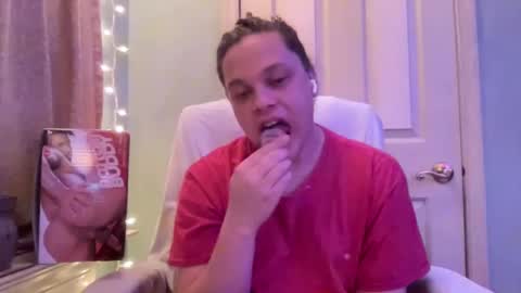 Snapshot of holly23hopefull chatting on 12/18/24, 01:26 Hollys Drive threw Side Of CB. online show from 12/18/24, 01:26