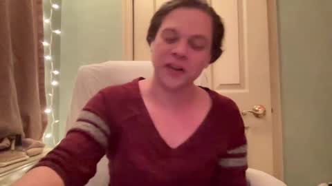 Snapshot of holly23hopefull chatting on 12/30/24, 03:58 Hollys Drive threw Side Of CB. online show from 12/30/24, 03:58