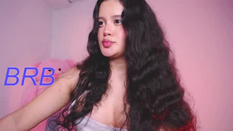 Snapshot of holly_16 chatting on 02/03/25, 10:43 holly_16 online show from 02/03/25, 10:43