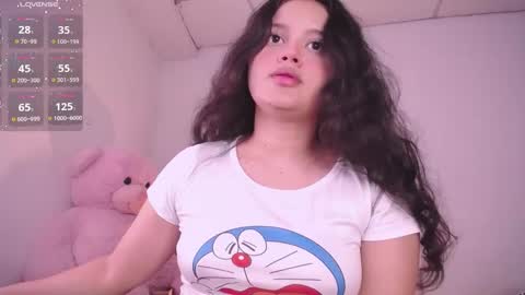 Snapshot of holly_16 chatting on 02/06/25, 07:07 holly_16 online show from 02/06/25, 07:07