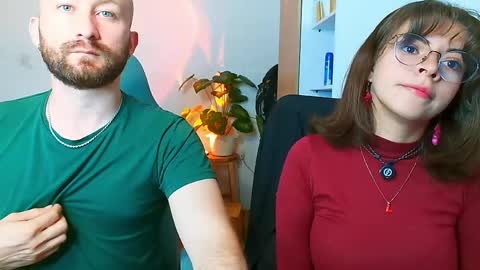 Snapshot of holly_and_honey_69 chatting on 05/08/26, 10:26 Holly and Honey online show from 05/08/26, 10:26