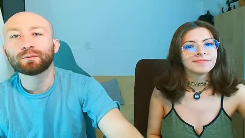 Snapshot of holly_and_honey_69 chatting on 05/31/26, 10:33 Holly and Honey online show from 05/31/26, 10:33