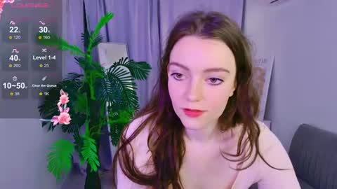 Snapshot of holly_kittenss chatting on 06/12/26, 01:10 Lana online show from 06/12/26, 01:10