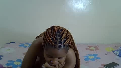 Snapshot of holly_molly11 chatting on 10/06/25, 09:56 holly molly11 online show from 10/06/25, 09:56