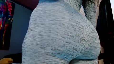 Snapshot of holly_thomsonx69 chatting on 12/27/24, 09:43 holly_thomsonx69 online show from 12/27/24, 09:43