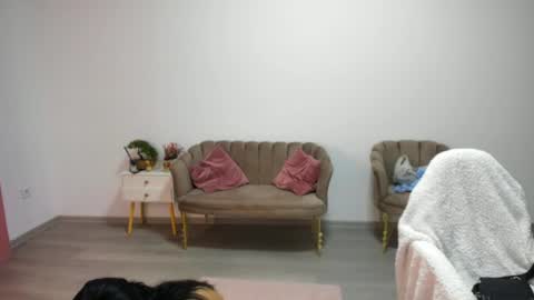 Snapshot of holly_wood18 chatting on 06/26/26, 08:08 holly_wood18 online show from 06/26/26, 08:08