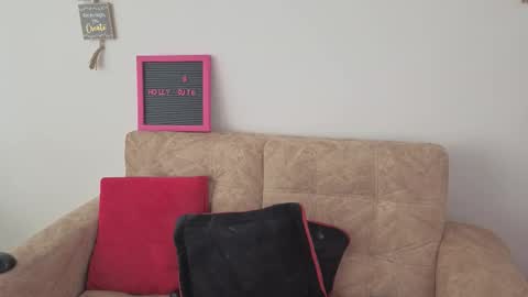 Holly online show from 11/07/25, 05:46