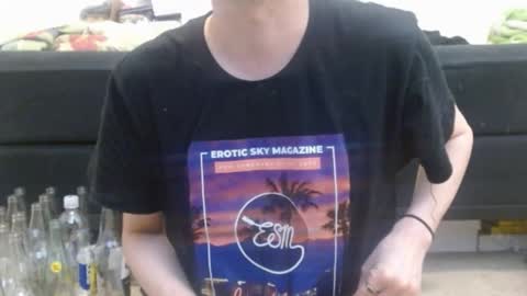 Holly Hawkes online show from 02/11/25, 10:28