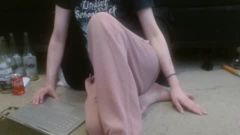 Holly Hawkes online show from 11/23/25, 10:09