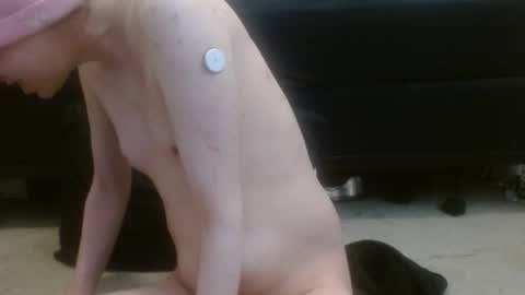 Holly Hawkes online show from 11/30/25, 08:57