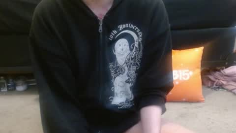 Snapshot of hollyhawkes chatting on 04/25/26, 11:24 Holly Hawkes online show from 04/25/26, 11:24