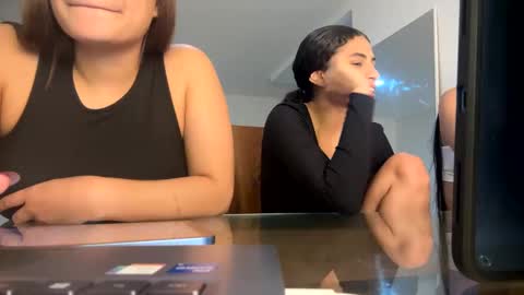 Snapshot of hollykoff chatting on 01/04/25, 02:46 space online show from 01/04/25, 02:46