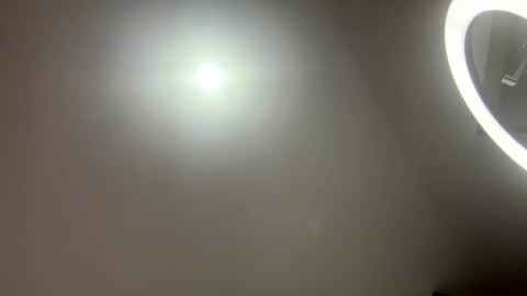 Snapshot of hollykoff chatting on 11/18/25, 09:30 space online show from 11/18/25, 09:30