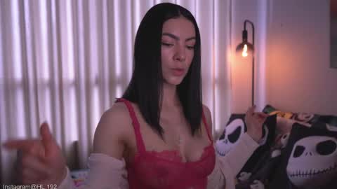 Snapshot of hollylinder_ chatting on 06/07/26, 07:39 Holly Linder online show from 06/07/26, 07:39