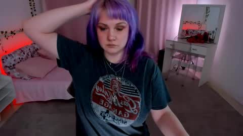 Snapshot of hollymally chatting on 06/02/26, 06:54 Stella Sunny online show from 06/02/26, 06:54