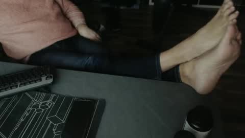 hollymollysucker online show from 12/27/24, 06:10