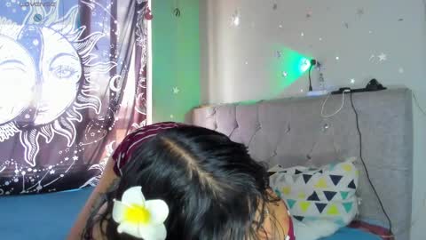 Snapshot of hollypurple chatting on 04/01/26, 06:05 Hades and Persefone online show from 04/01/26, 06:05
