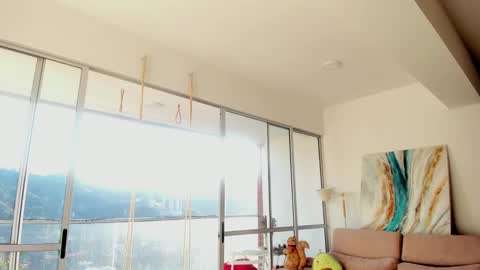 hollyshit_ online show from 12/08/24, 10:03