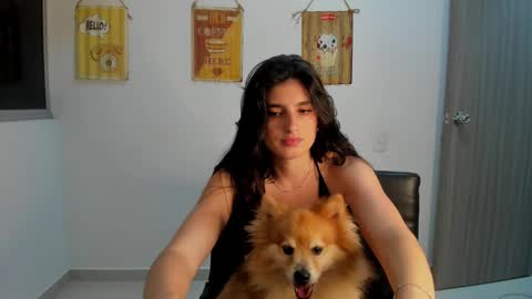 hollyshit_ online show from 01/03/25, 02:43