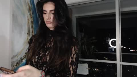 hollyshit_ online show from 02/01/25, 12:29