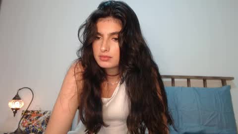 hollyshit_ online show from 02/22/25, 01:00