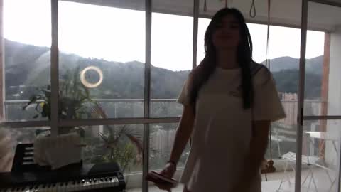 hollyshit_ online show from 03/03/25, 10:20