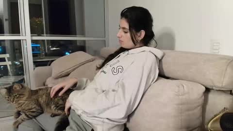 hollyshit_ online show from 09/24/25, 12:47