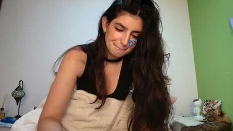 hollyshit_ online show from 09/25/25, 12:36